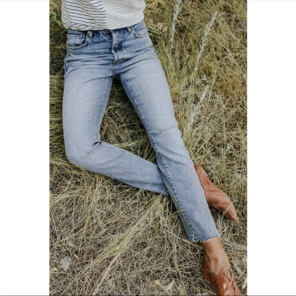 EUC We The Free Stella Raw Hem High Waisted Skinny Jeans Medium Wash Free People